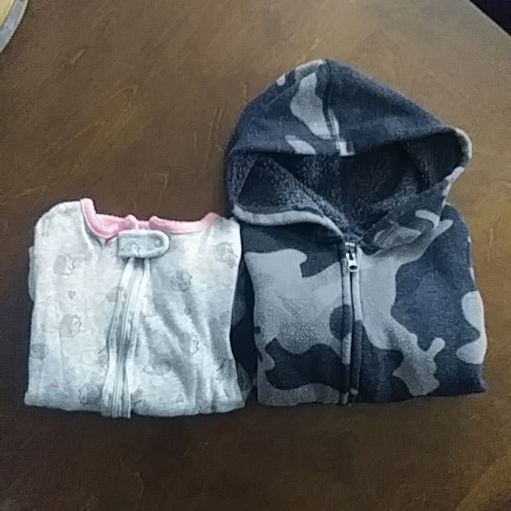 🍼🚼🎶 2 piece bundle - Picture 2 of 5